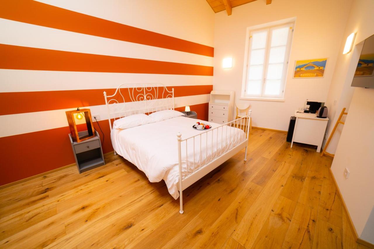 Locanda Alberti Mandello del Lario Luaran gambar
