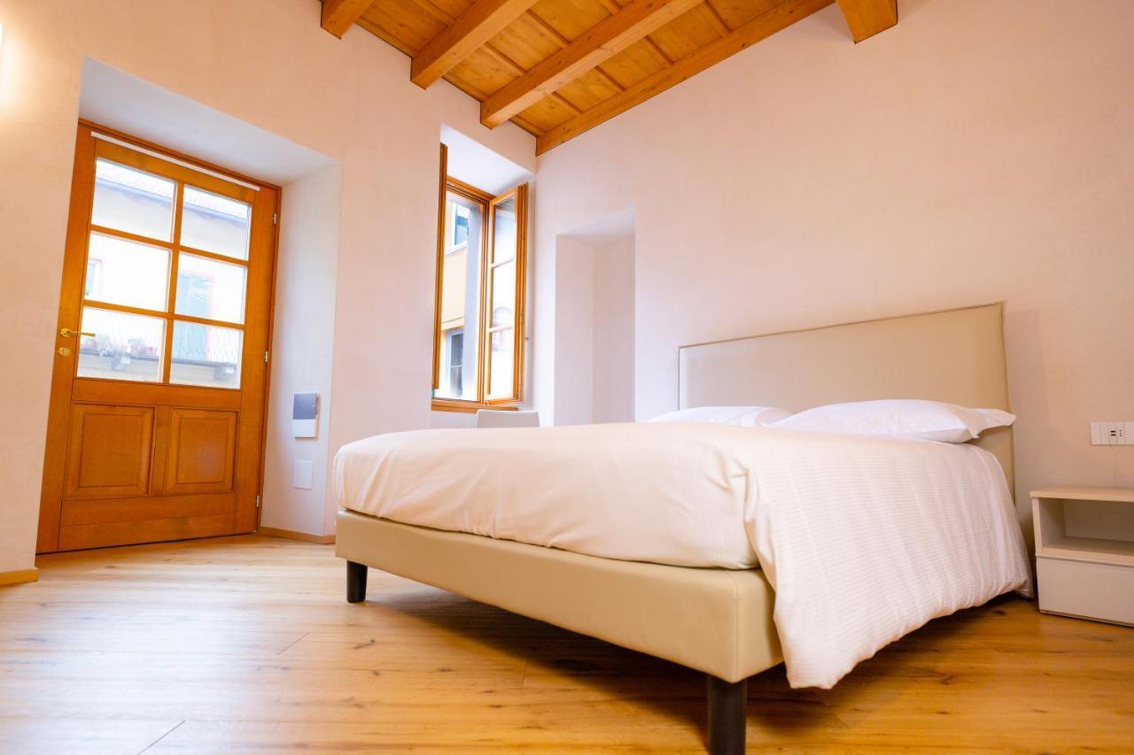 Locanda Alberti Mandello del Lario Luaran gambar