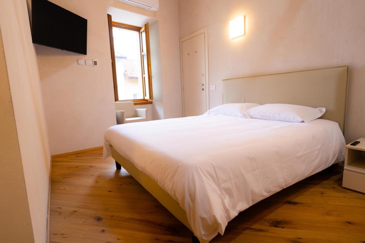 Locanda Alberti Mandello del Lario Luaran gambar